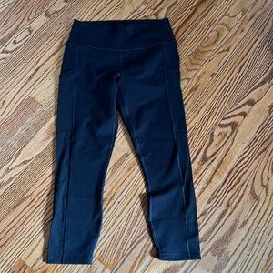 Fabletics cropped leggings. Never worn!